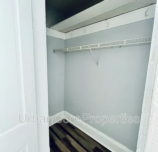 417 4th St N #201 — Photo 8