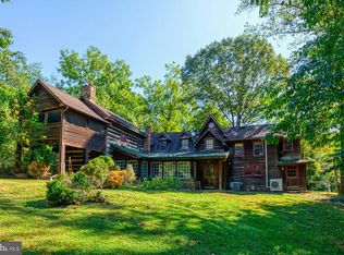 5250 Winfield Rd, Fairfax, VA 22030