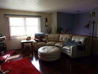 3rd image of 117 Hutchinson Dr