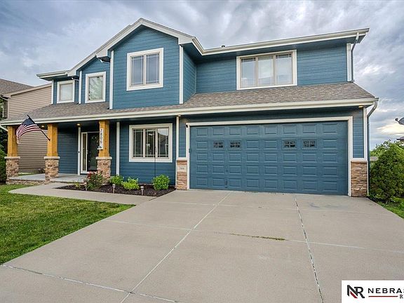 2nd image of 7806 S 162nd Ave