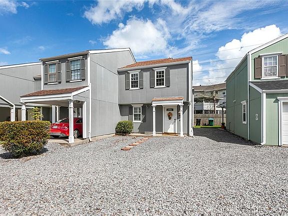 2nd image of 4228 Paradis Ln