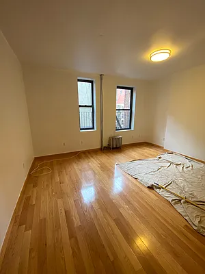 Rented by REAL New York | media 4