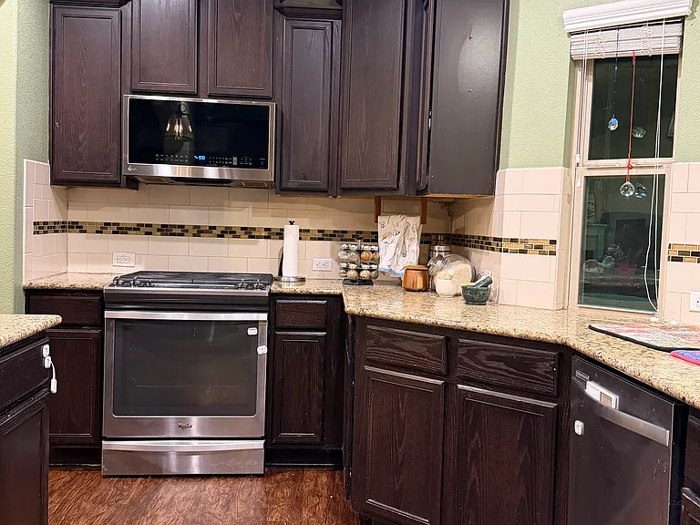 3304 Merlin Ct — Photo 28