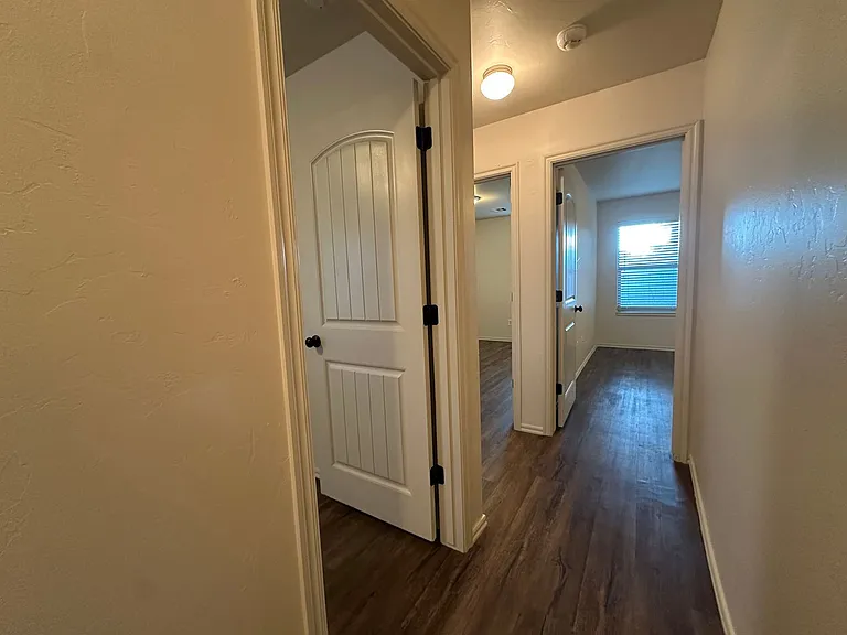 412 Chalk Hill Ct — Photo 27