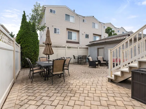 240 Alter Avenue image 39 of 40