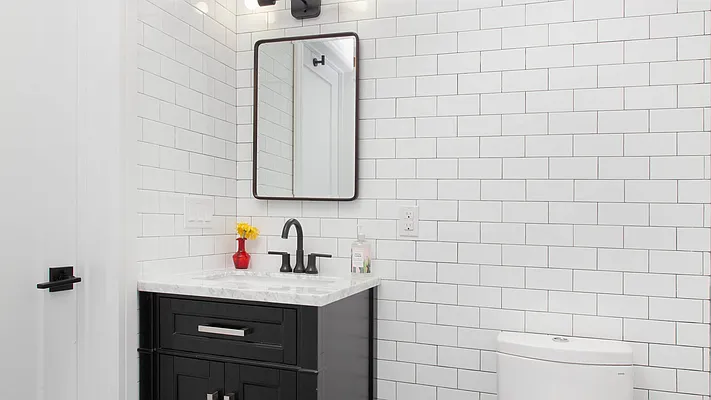Rented by Nooklyn NYC LLC | media 41