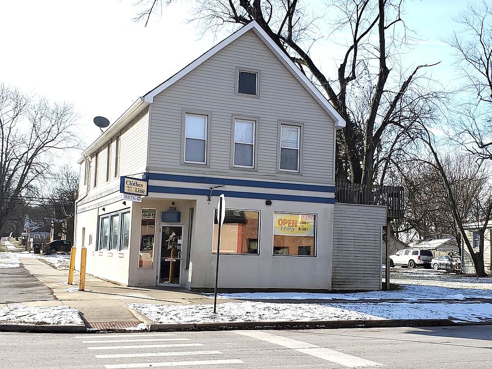 1st image of 208 W 15th St #0