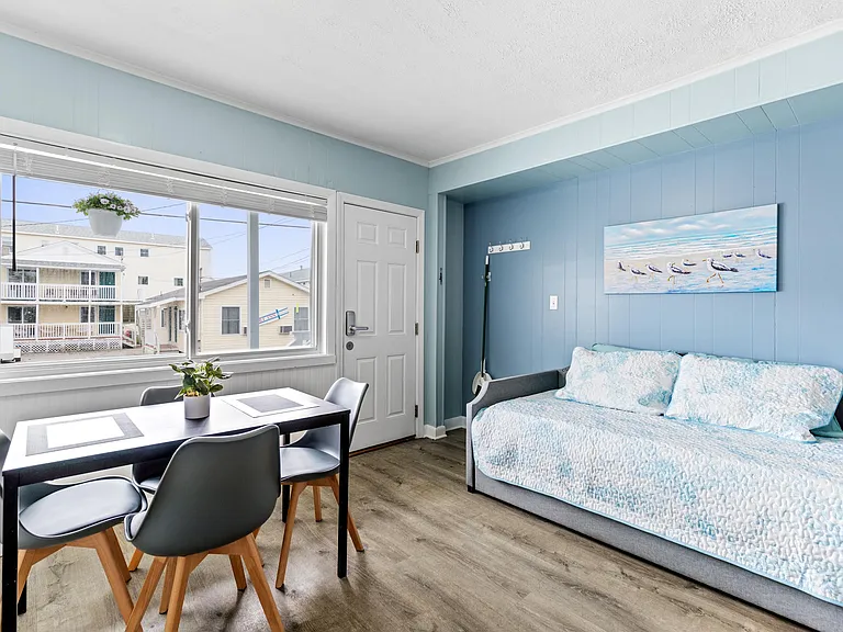 44 E Grand Ave #461 — Photo 4