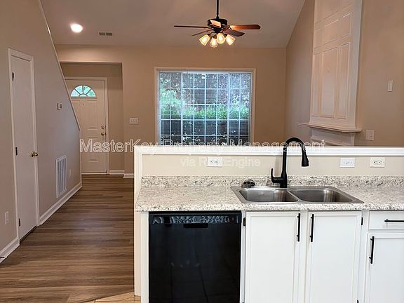 4th image of 204 Purple Leaf Rd