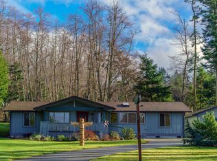 3627 Smugglers Cove Rd, Greenbank, WA 98253