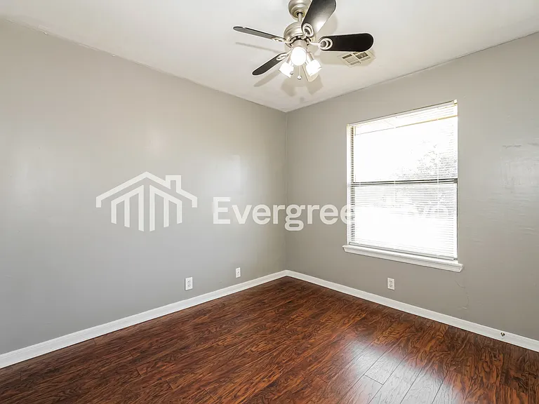 1120 Mars Rd — Photo 11
