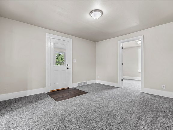 4th image of 309 E 25th St