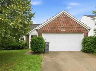 3217 Creekshore Dr, Indianapolis, IN 46268