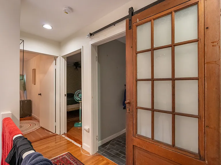 240 Heath St #8 — Photo 20