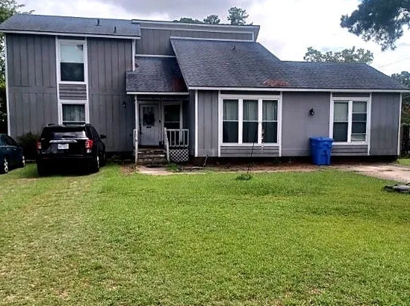 639 Tanglewood Dr, Fayetteville, NC 28311