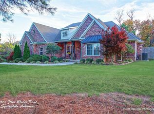 2911 Pine Woods Rd, Springdale, AR 72762