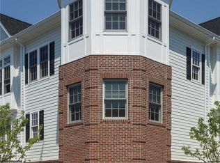 1007 Mill Crk N, Roslyn, NY 11576