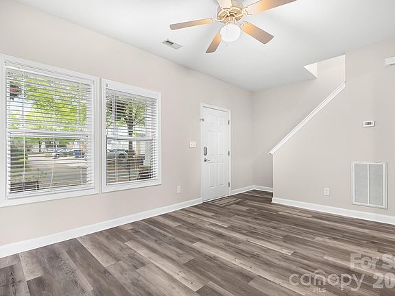 5th image of 12328 Cross Meadow Rd