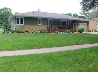 2813 Friendship St, Iowa City, IA 52245