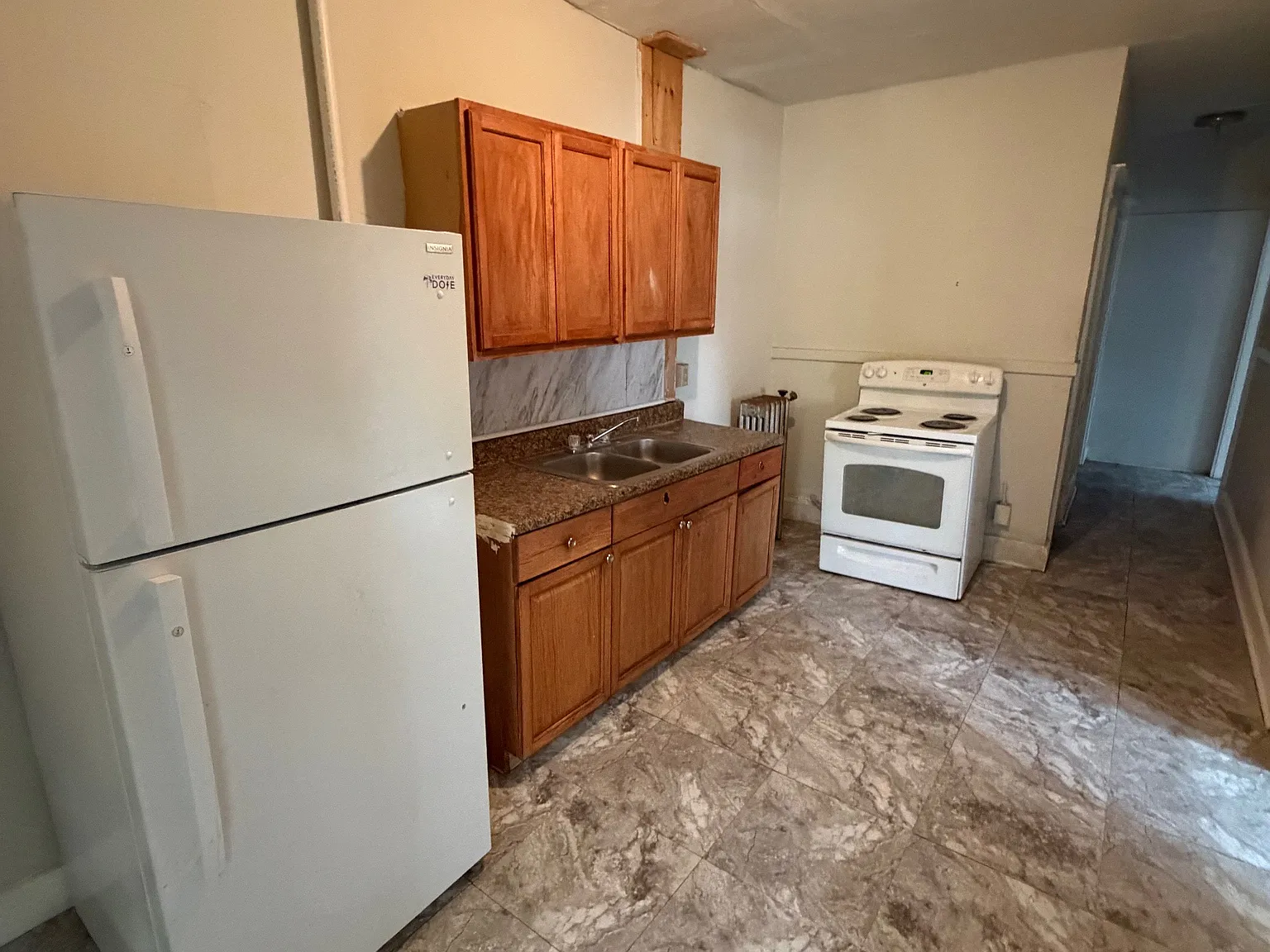 272 Main Street — Photo 2