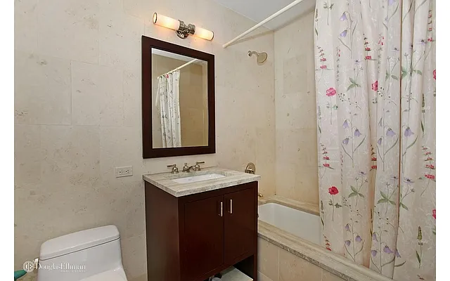 Rented by Douglas Elliman | media 23
