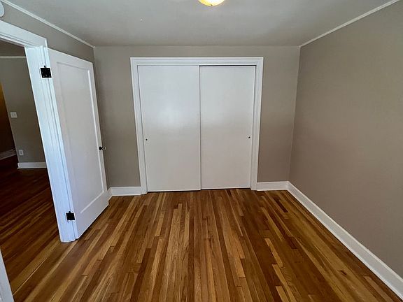 5th image of 135 Harvard Ave E APT 208