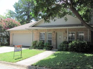 907 W Texas St, Grapevine, TX 76051