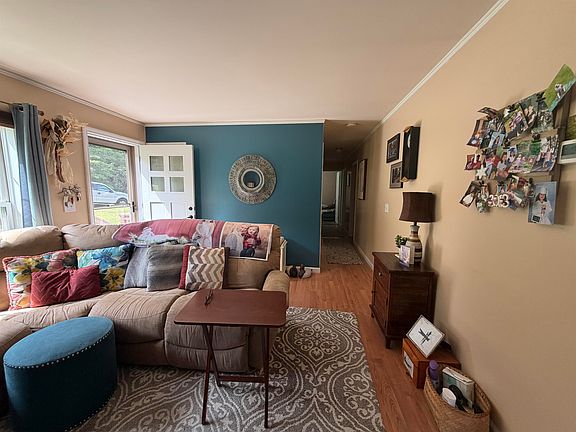 3rd image of 50 Lynn Hill Road