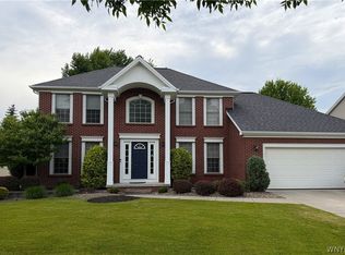 226 San Fernando Ln, East Amherst, NY 14051