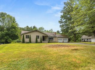19 Chester Rd, Derry, NH 03038