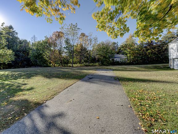 4th image of 1005 Storrs Road