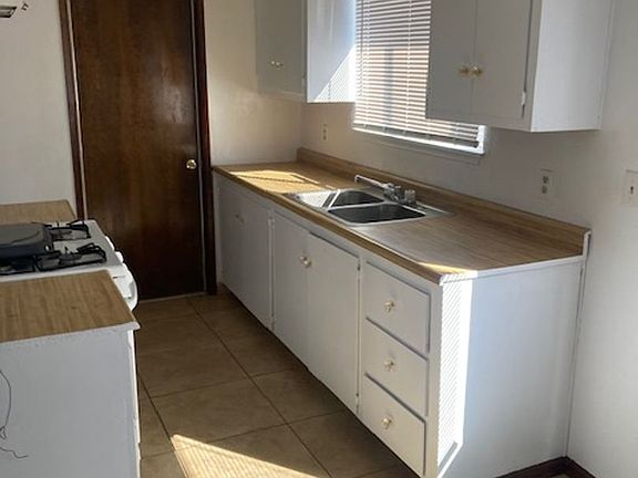 4th image of 2417 Alta Sierra Ave Unit A