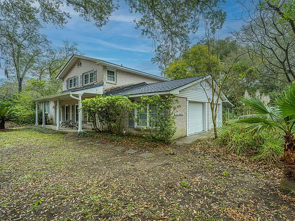 2nd image of 783 Fort Johnson Rd