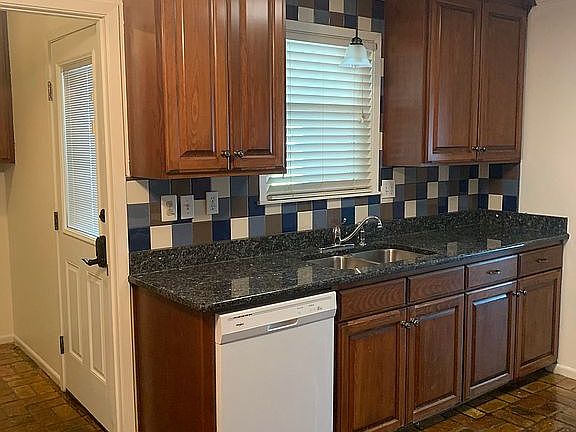 3rd image of 5513 Clara Ct