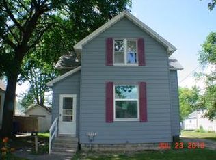 1904 S Kiesel St, Bay City, MI 48706