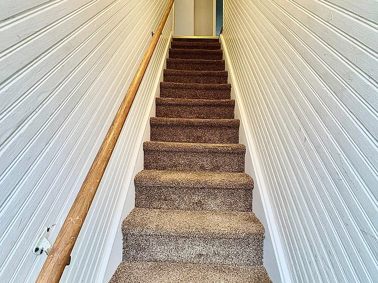 816 W Grove St #B — Photo 2