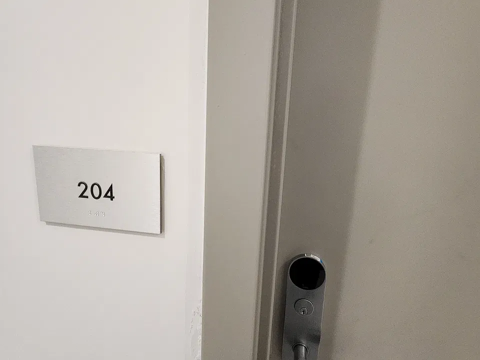 30.3 Vroom St #204