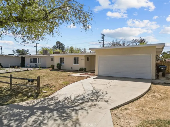 1438 W Avenue H15, Lancaster, CA 93534