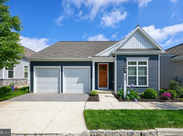 140 Asbury Ln, Strasburg, PA 17579