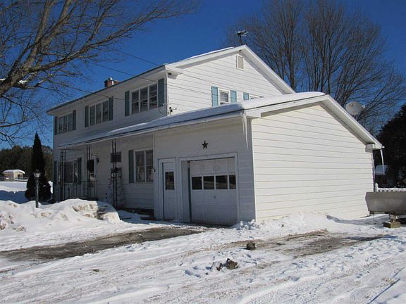2nd image of 418 Pleasant St