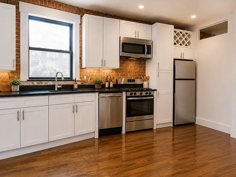 117 Varick St #4F — Photo 2