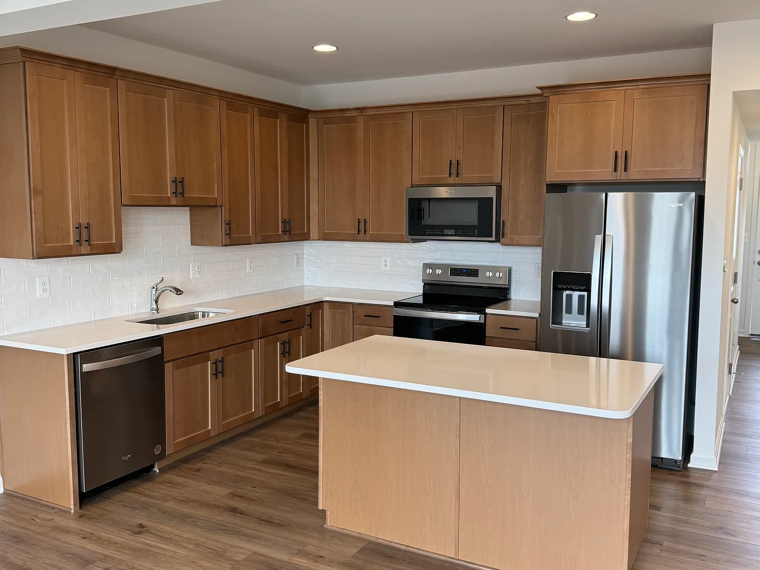 3 bed, 2.5 bath, 1444 sqft, $1,890 — Photo 4