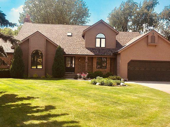2nd image of 40 Adina Ct