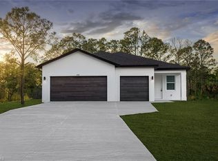 1885 Marcus Ct, Lehigh Acres, FL 33972