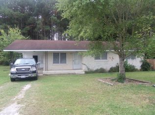 522 Johnson St, Ray City, GA 31645