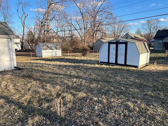 5th image of 4526 Dayview Ave