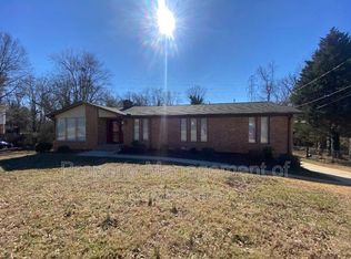 102 Leyswood Dr, Greenville, SC 29615