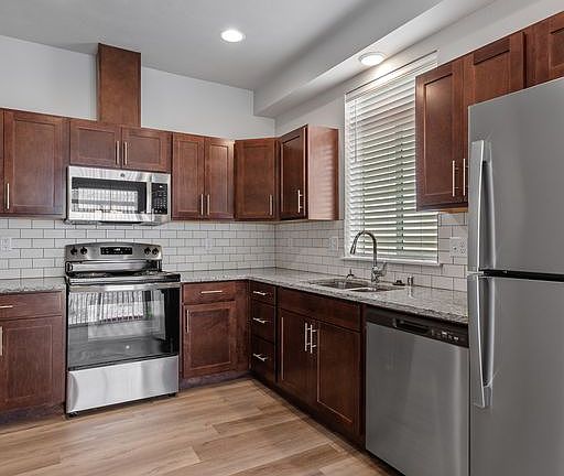 3rd image of 18107 E Broadway Ave #23