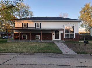 152 Arlington Dr, Granite City, IL