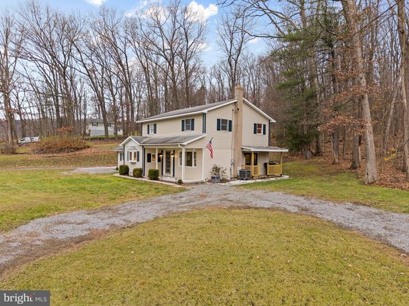 2742 Pennington Rd, Tyrone, PA 16686